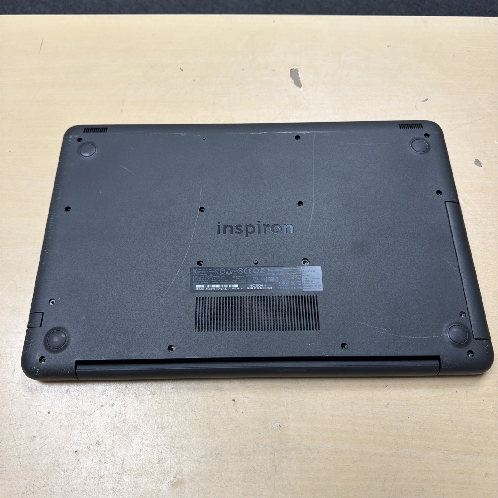 *PARTS/NO BOOT Dell Inspiron 15 5567 Laptop core i7-7500U NO RAM/HD/OS