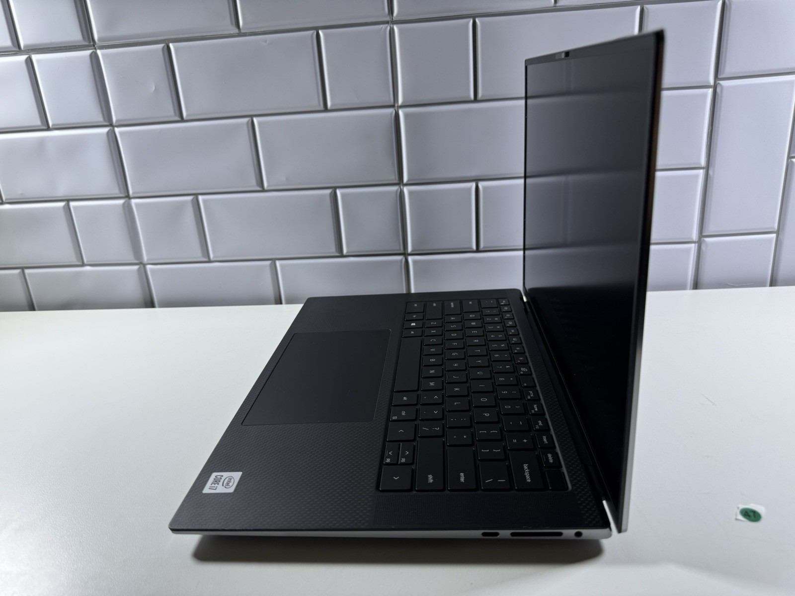 DELL PRECISION 5550 I7-10850H 512GB 16GB NVIDIA T1000 WIN 11 PRO NO BATTERY