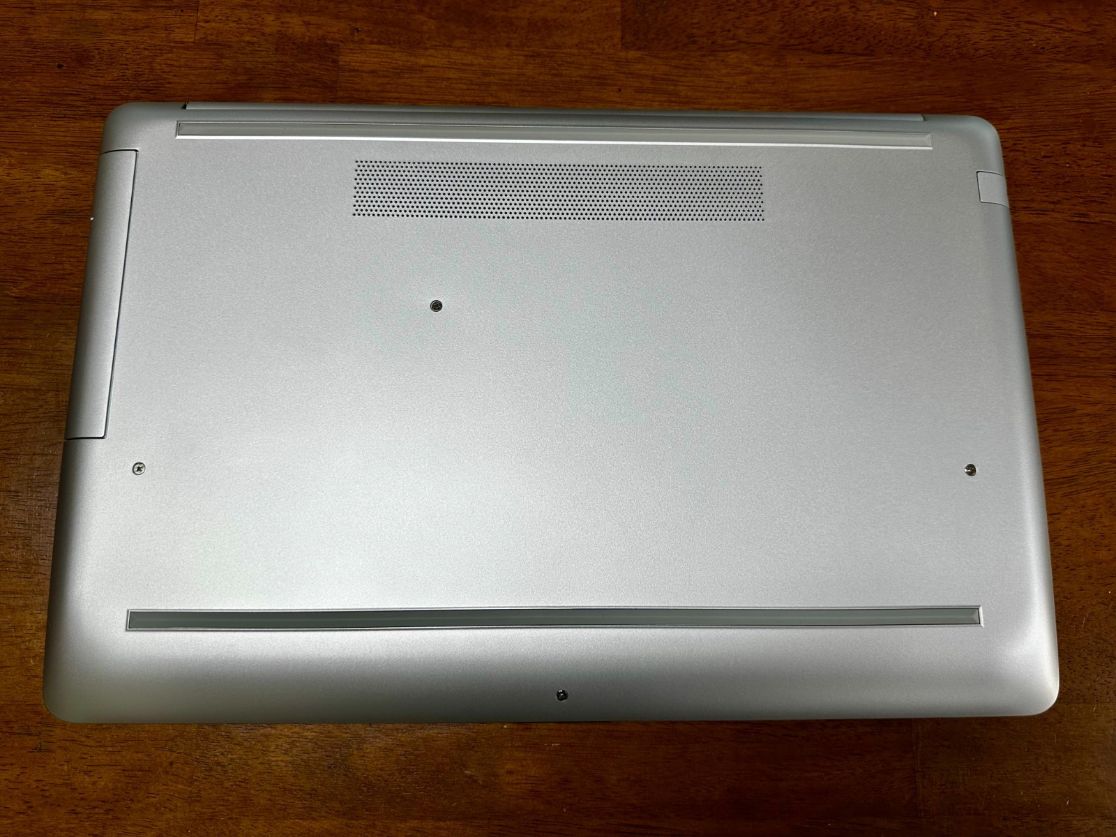 HP Pavilion 17.3″ Laptop – Natural Silver
