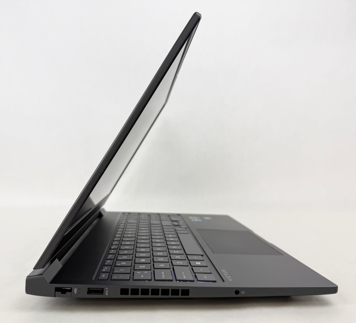 HP Victus 16-r0073cl 16.1″ FHD i7-13700HX 32GB 1TB SSD RTX 4060 W11H Gaming