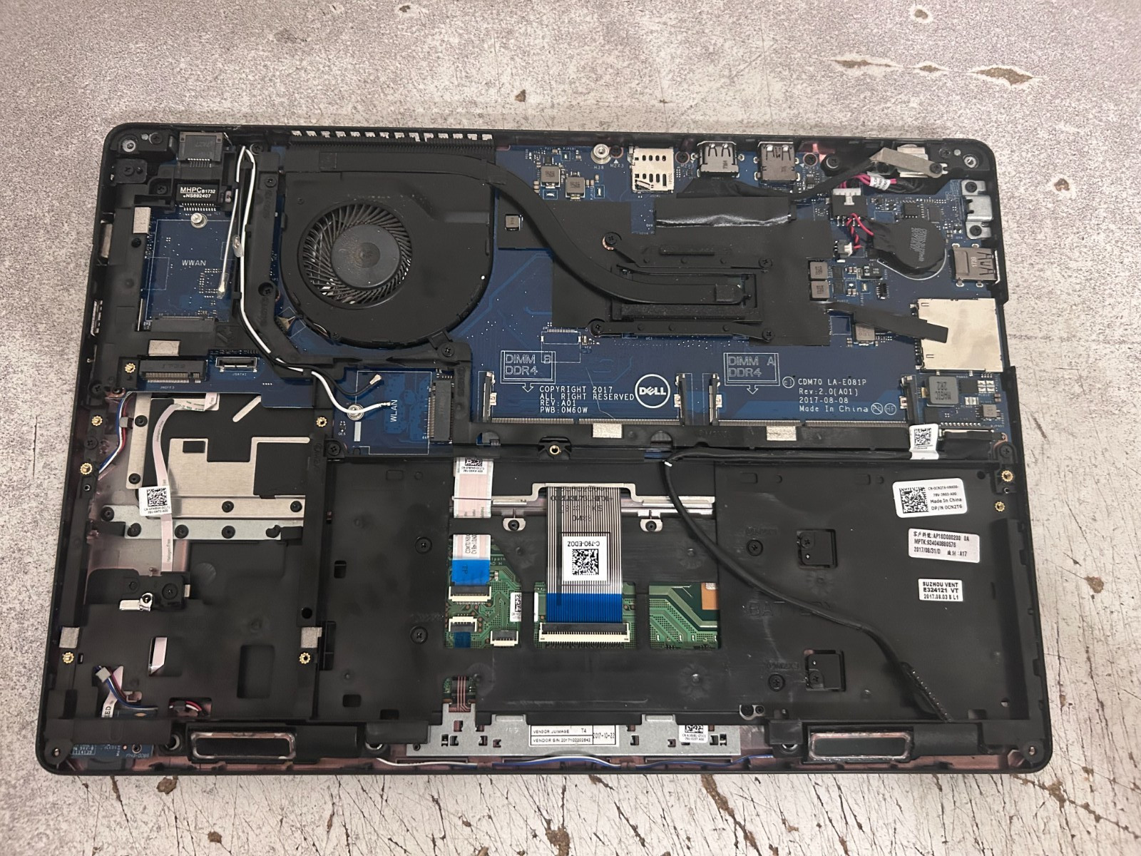 Dell Latitude 5480 i7 CPU 14″ Display No RAM No HD No AC No Wi-Fi