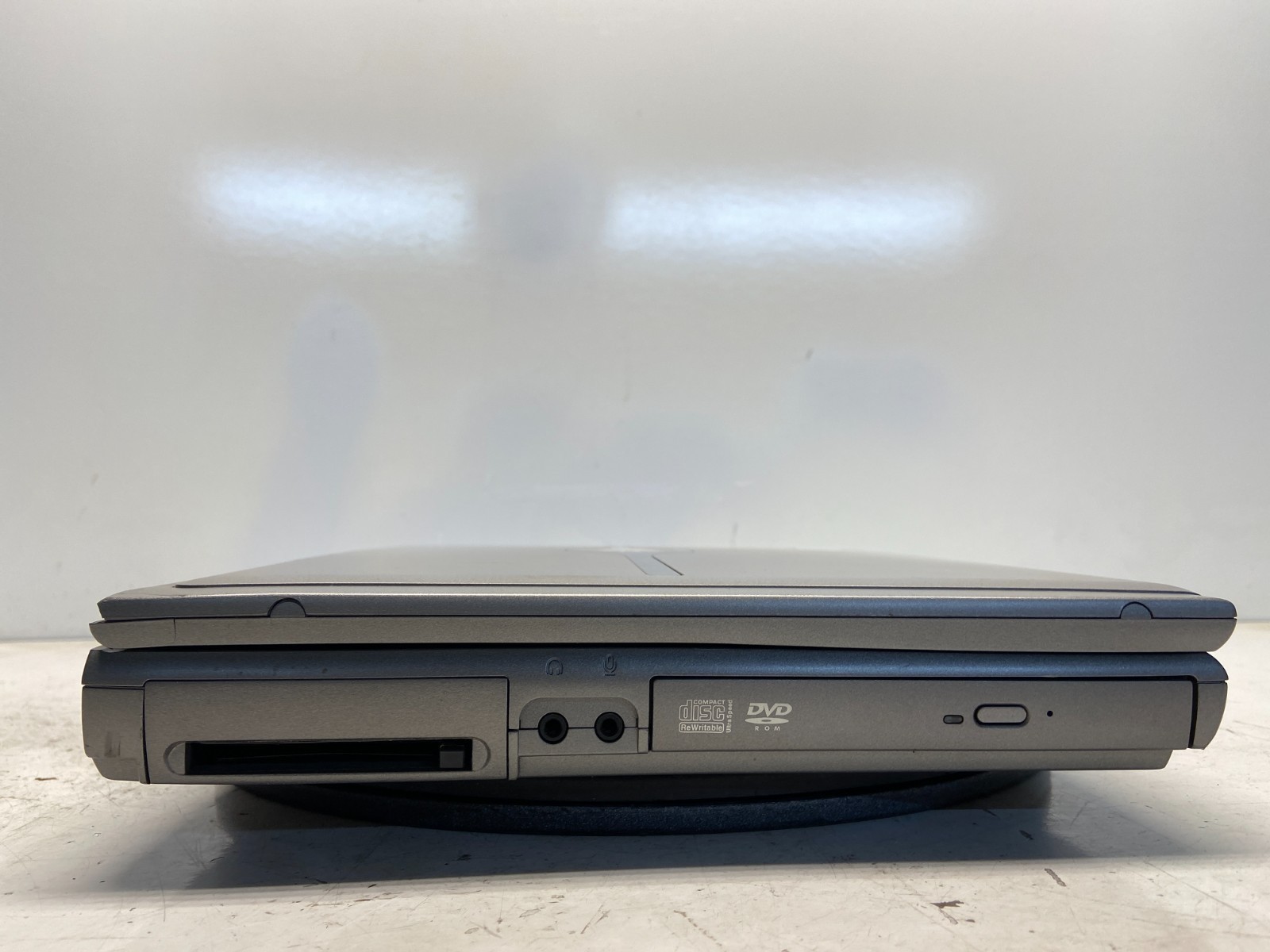 Dell Inspiron 1150 Intel Pentium 4 1.6GHz 256 MB NO HDD