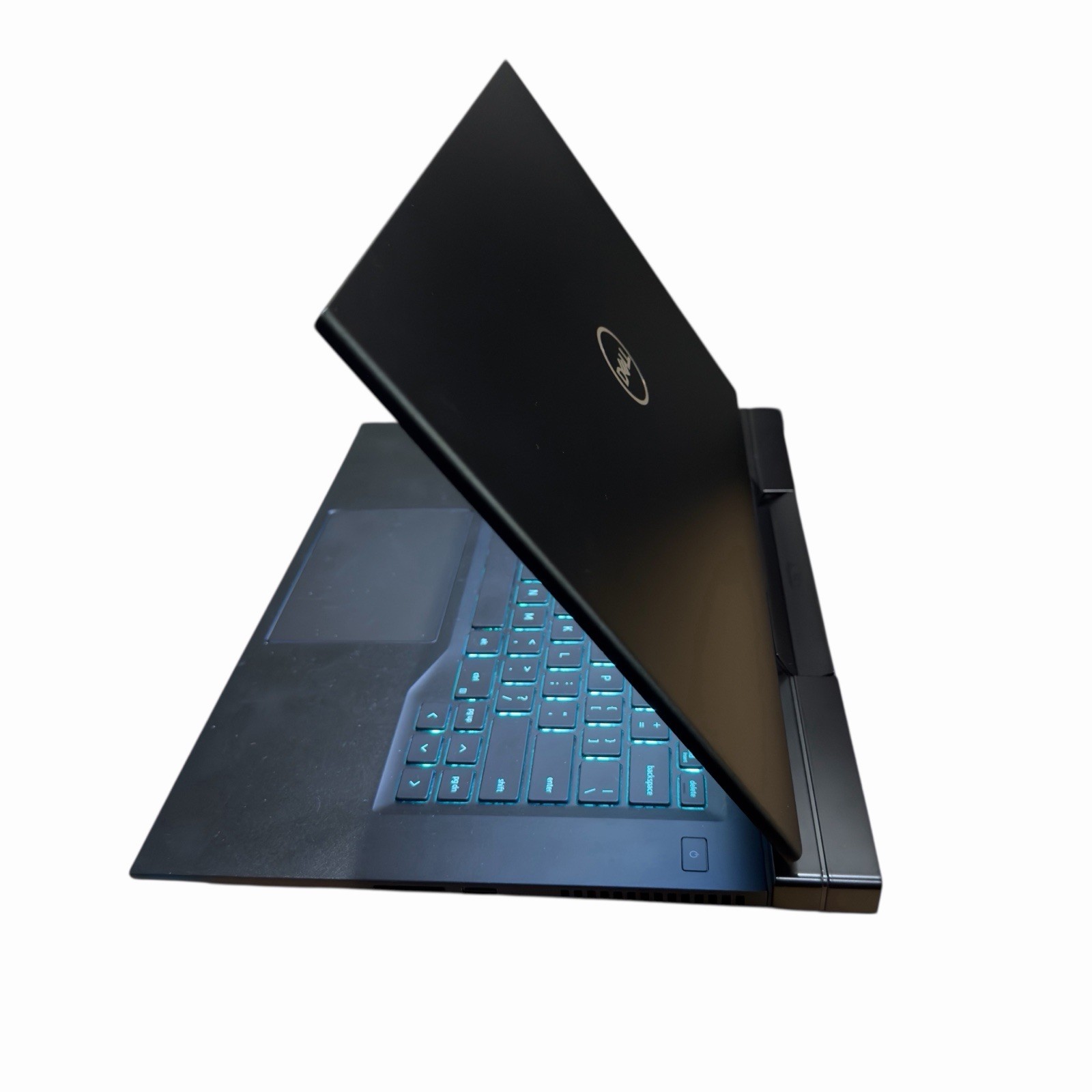 Dell G7 15 7500 15.6″ UHD i7-10750H 2.60GHz 32GB 1TB SSD NVIDIA RTX 2070 WiFi 7