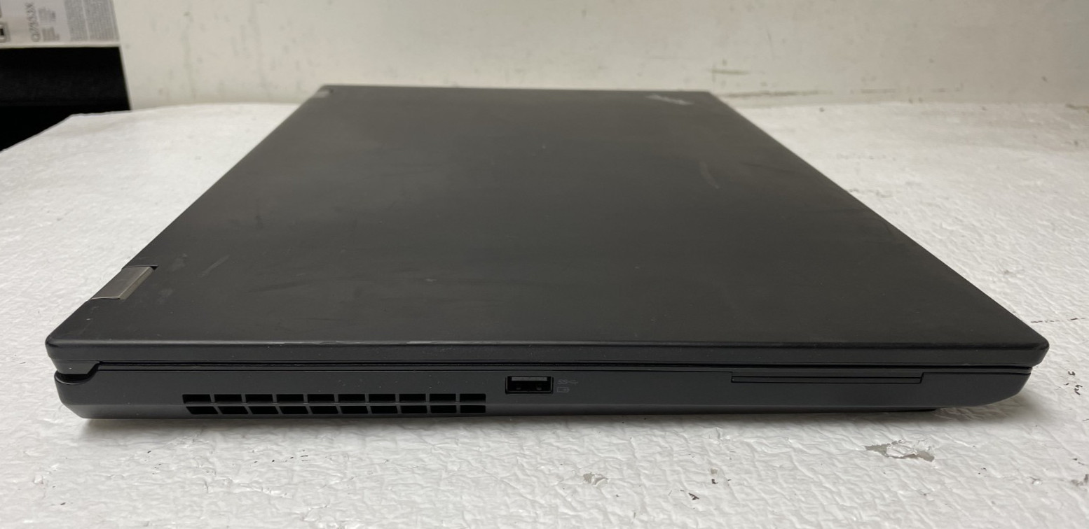 Lenovo Thinkpad P72 Core i7-8th 8GB RAM NO HDD NO Power For Parts *READ