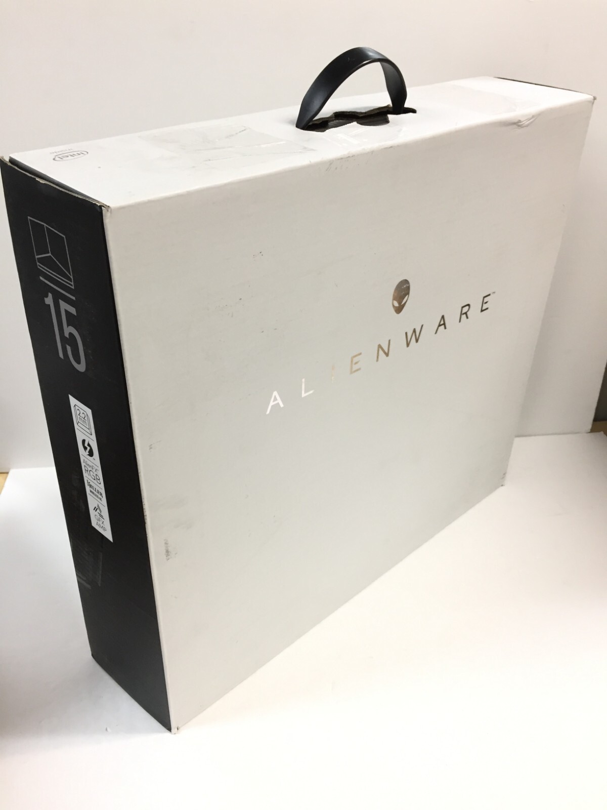 Dell Alienware 15 R4 Gaming Laptop/i7-8750H/16GB/1TB HDD+128GB SSD/GTX 1060 6GB