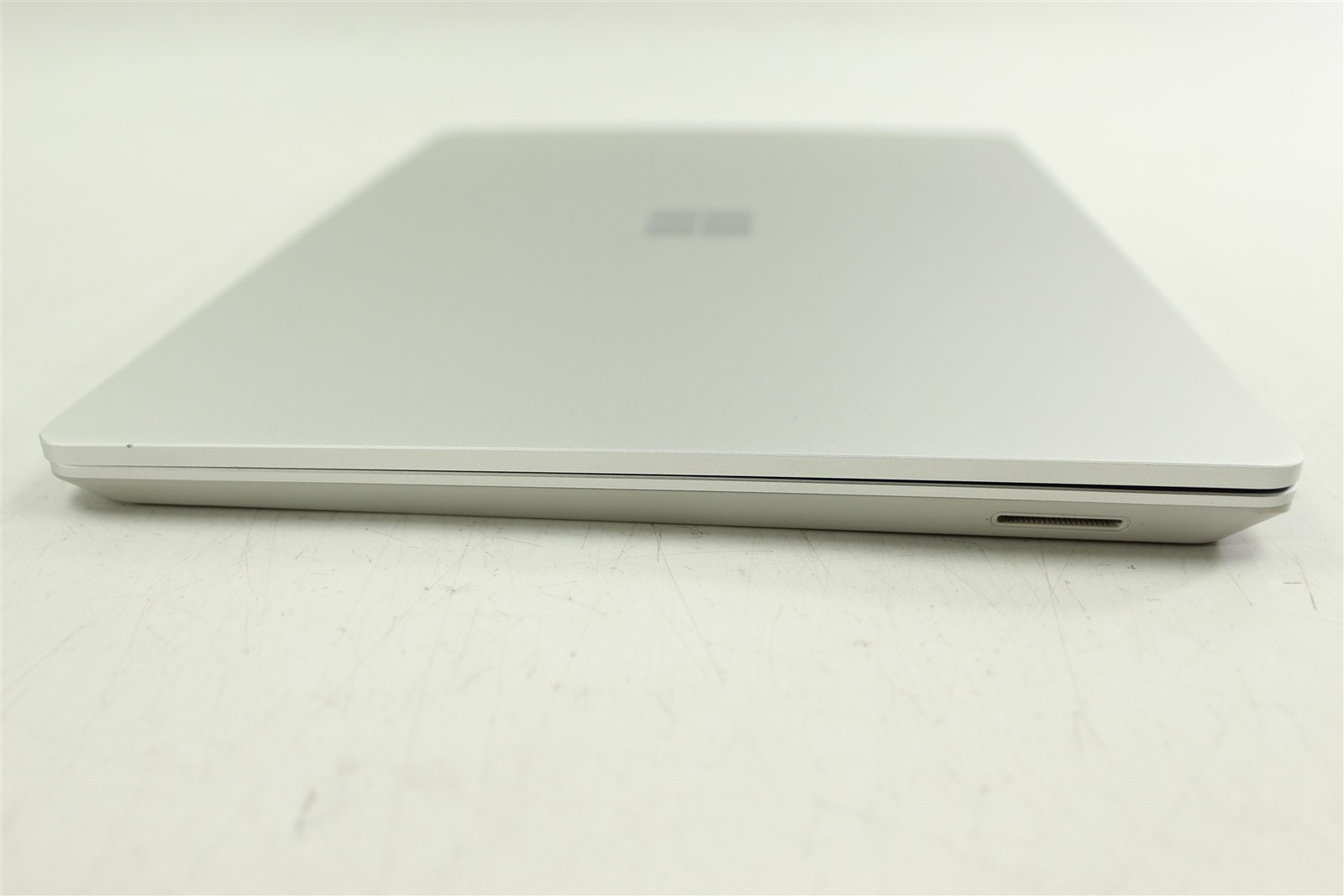 Microsoft Surface Laptop Go 2 2013 12.4″ i5-1135G7 256GB SSD 16GB RAM W11H