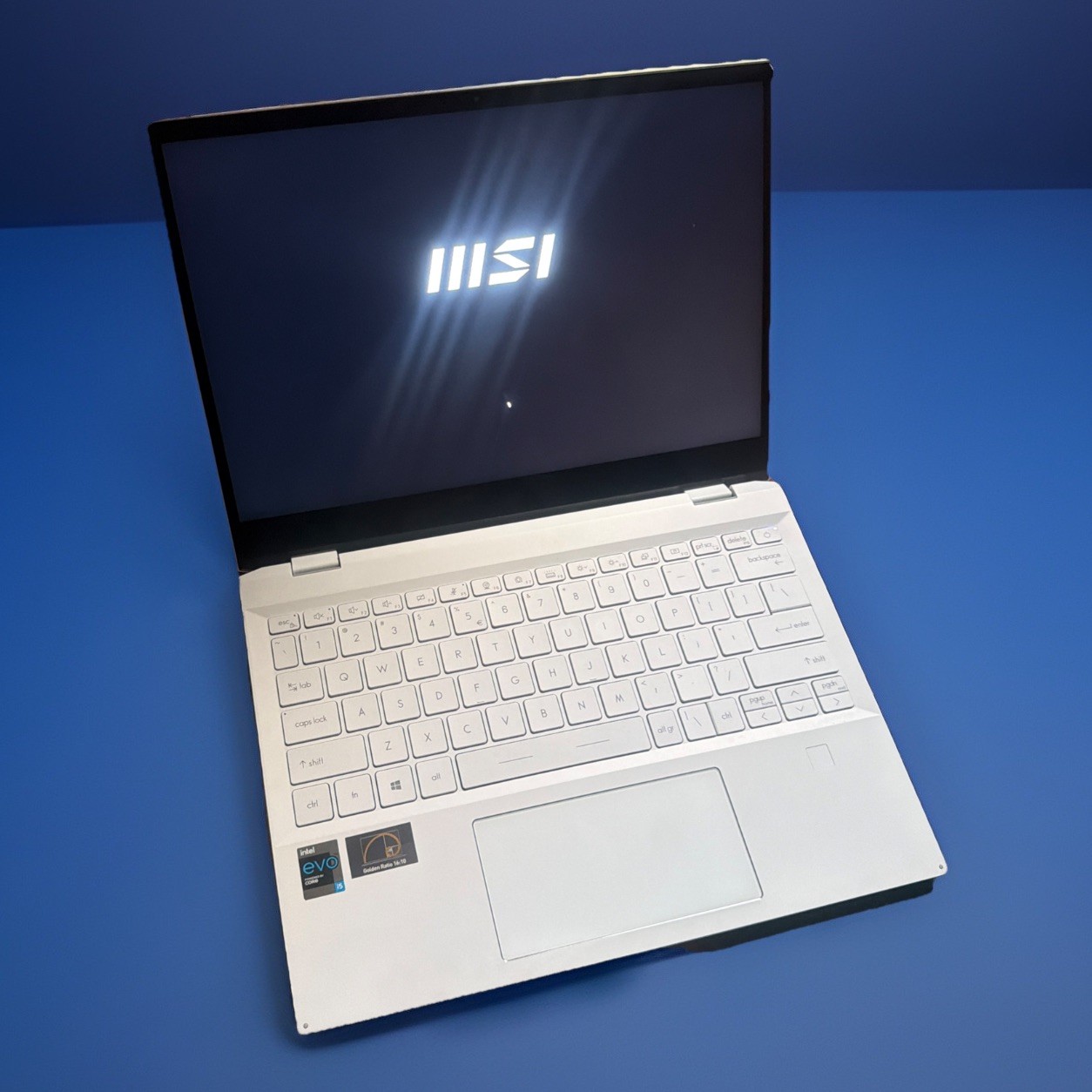 MSI Summit E13 Flip Evo 13.4″ i5-1155G7 16GB 512GB SSD White Touchscreen Laptop