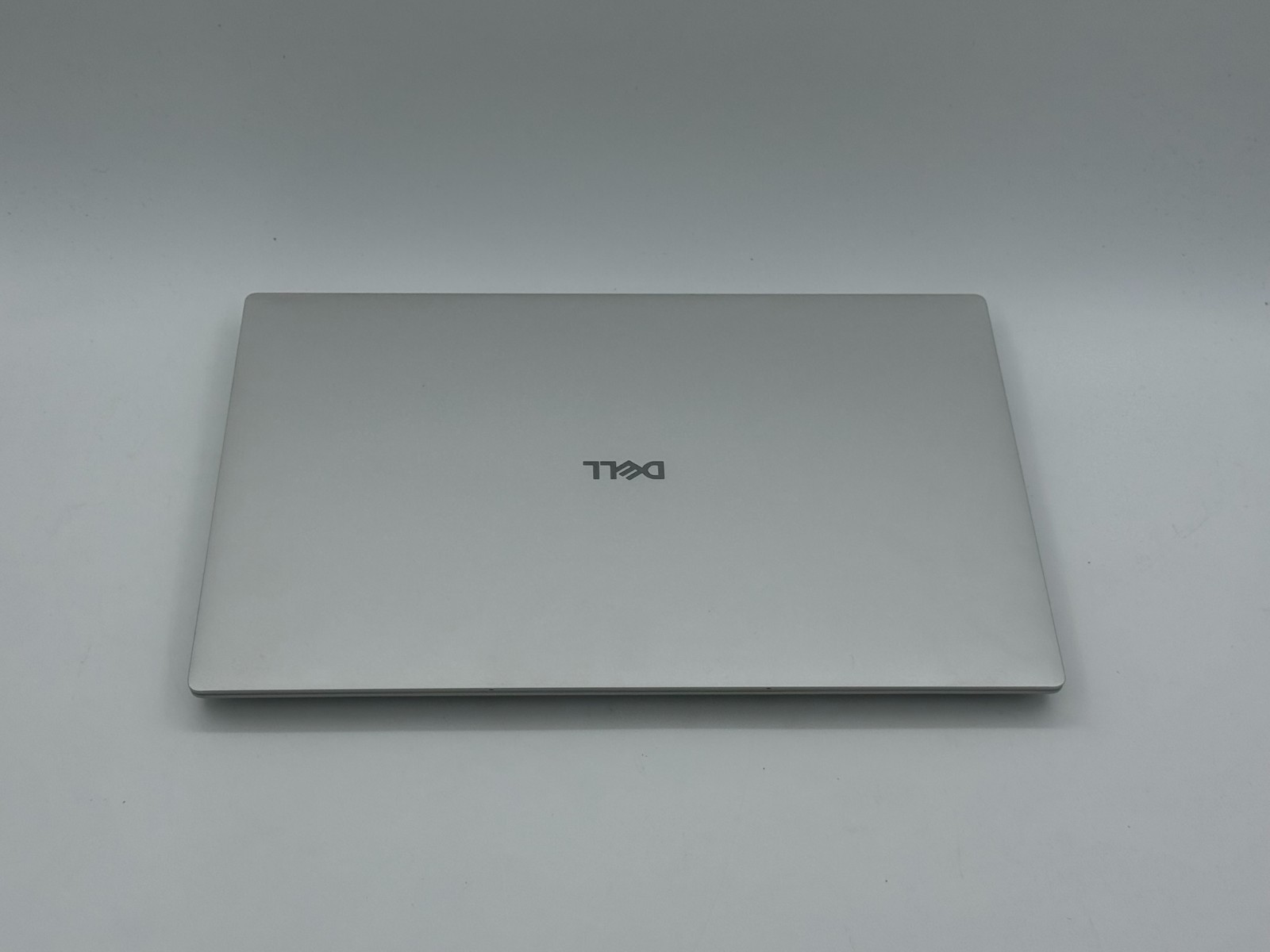 Dell Premium 14.5″ 3.2K OLED Touch Laptop Intel Ultra 7 255H 32GB 1TB SSD