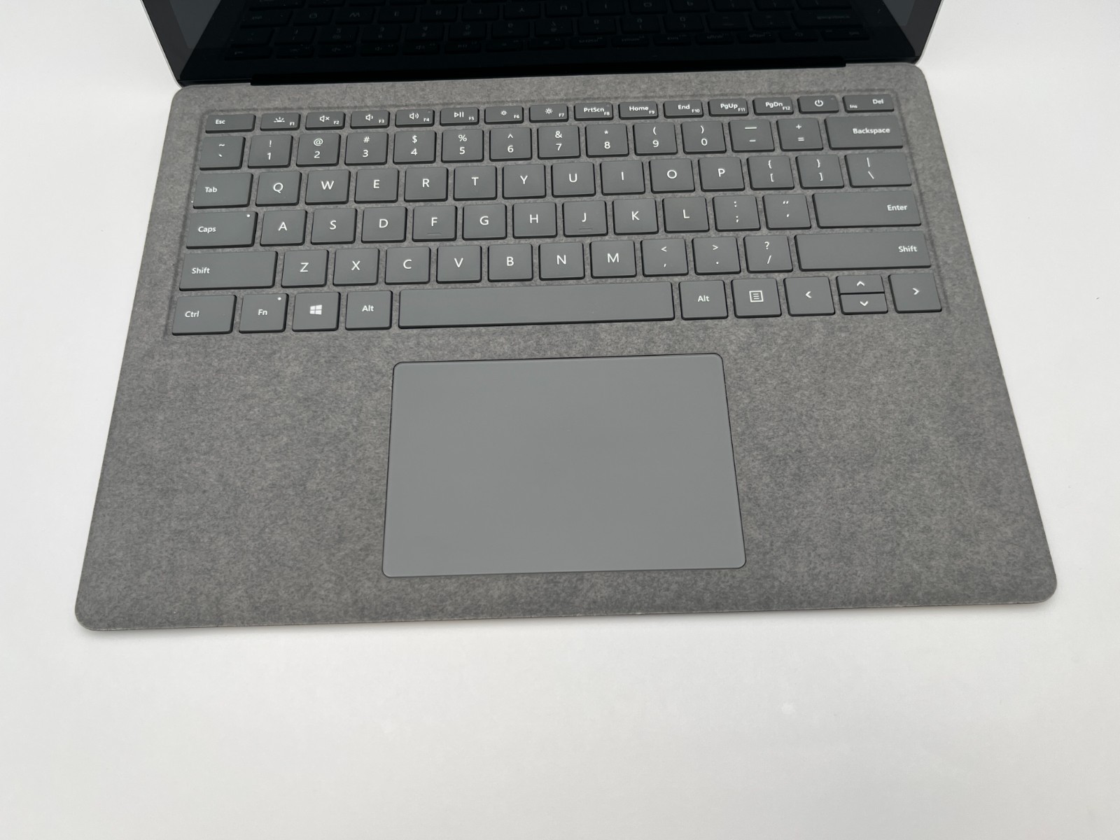Microsoft Surface Laptop 4 1950 13.5″ Touch i5-1145G7@2.60GHZ 16GB RAM 512GB NVM