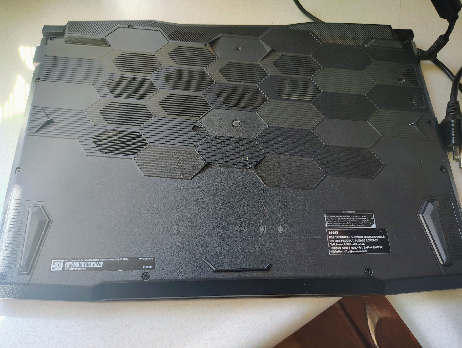 Msi Pulse GL76 Gaming Laptop