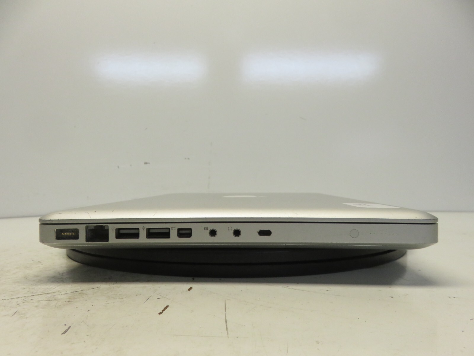 Apple MacBook Pro A1278 Intel Core 2 Duo 2.4GHz 2 GB NO HDD No Batt Nvidia 9400M