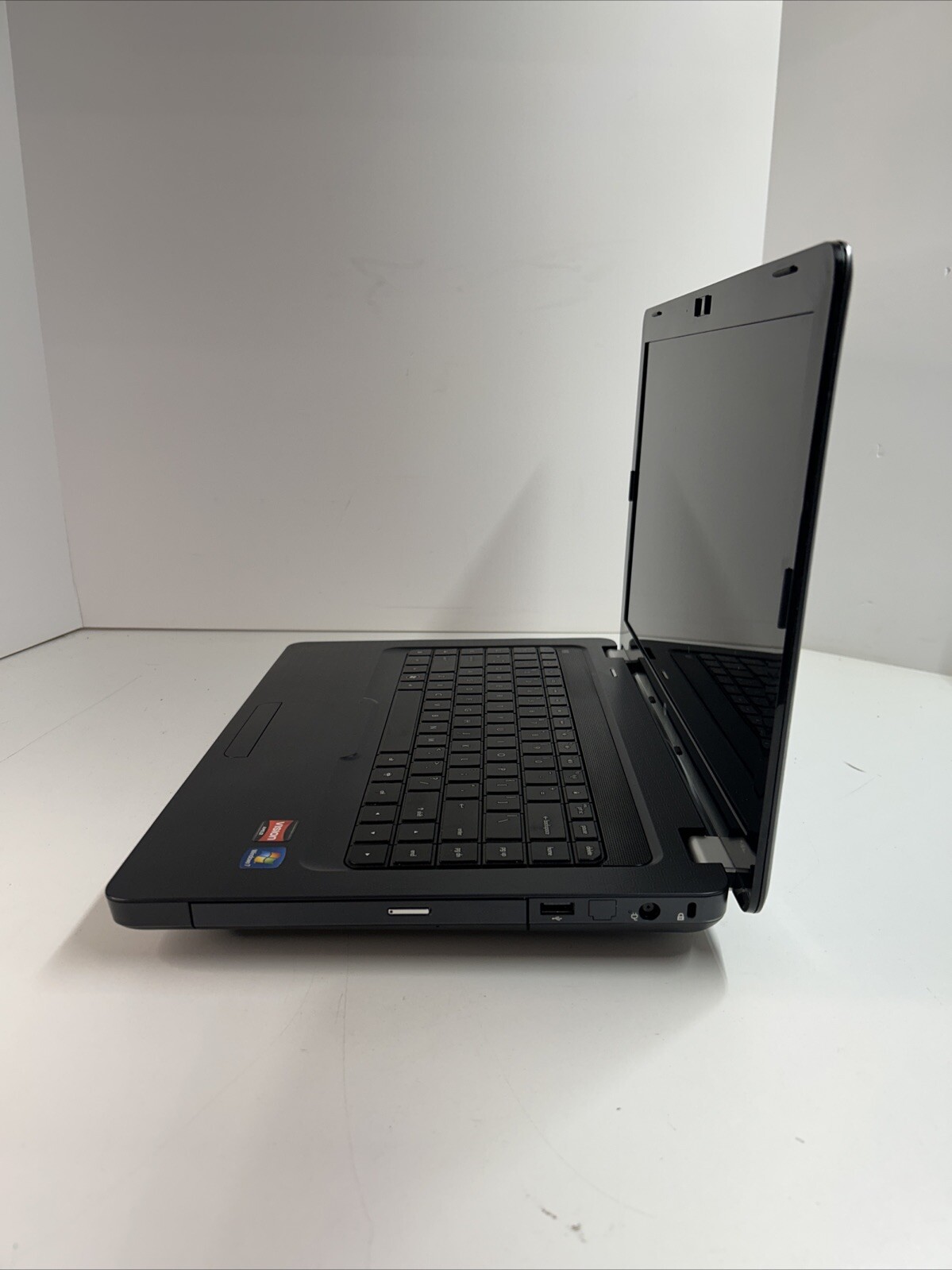 HP G62 AMD Athlon P320 @2.1GHz 4GB RAM 320GB HDD Windows 10 Pro