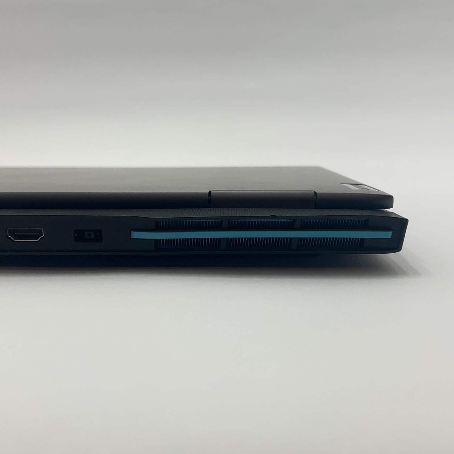 Lenovo LOQ 15 15.6″ Ryzen 7 7840HS 3.8GHz 24GB RAM 1.5TB SSD GeForce RTX 4050
