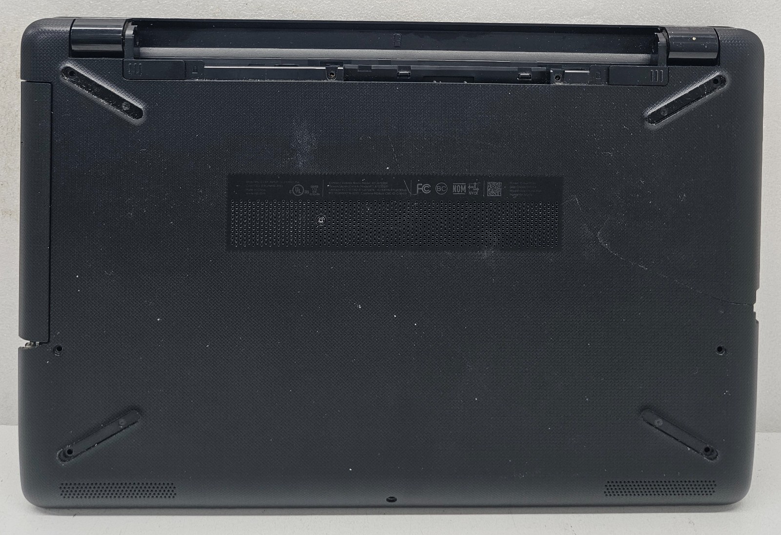 HP 15-BW011DX 15.6″ Laptop AMD A6-9220 4GB RAM NO HD/OS/BATT (FL)