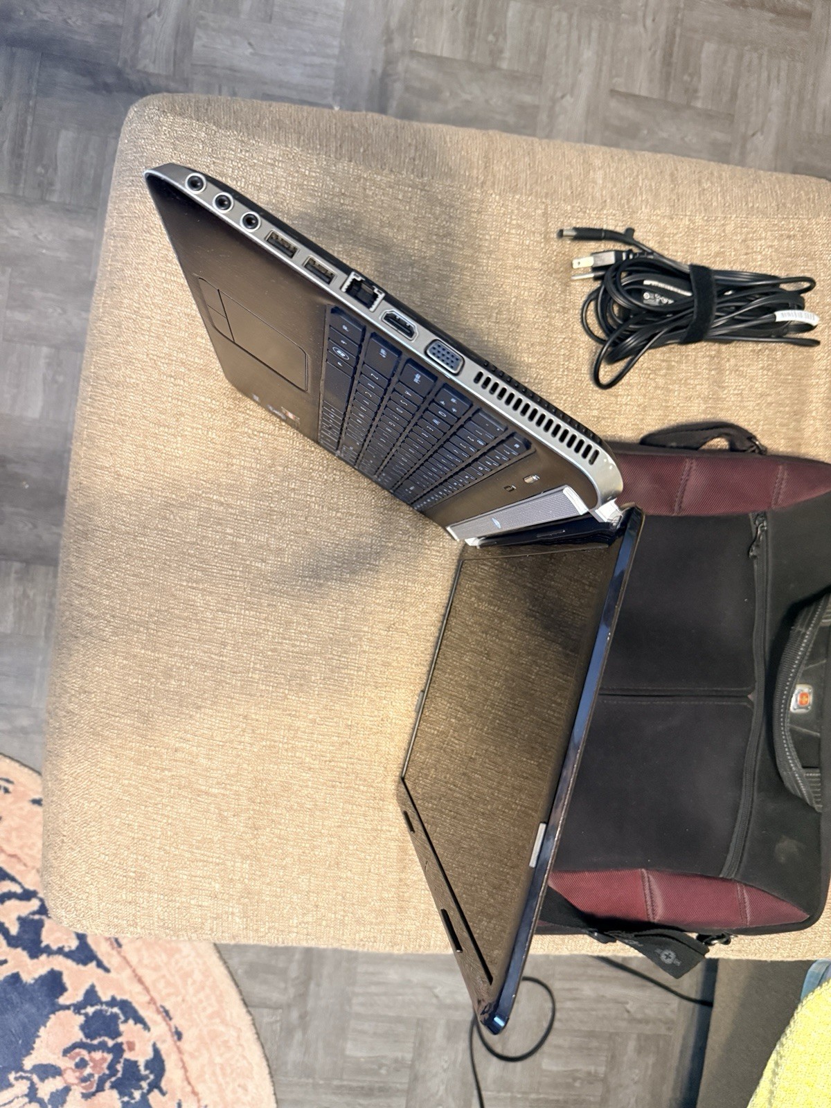 HP Pavilion DV6-6C35DX AMD A8-3520 1.6GHz, 6GB Ram, 600GB HDD, Windows 10