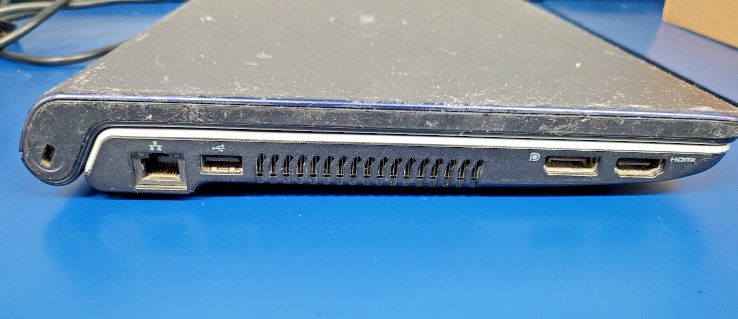Dell Studio 1440 (PP40L) Laptop Intel Core Duo T6600 @2.20GHz 644 KB RAM No HDD