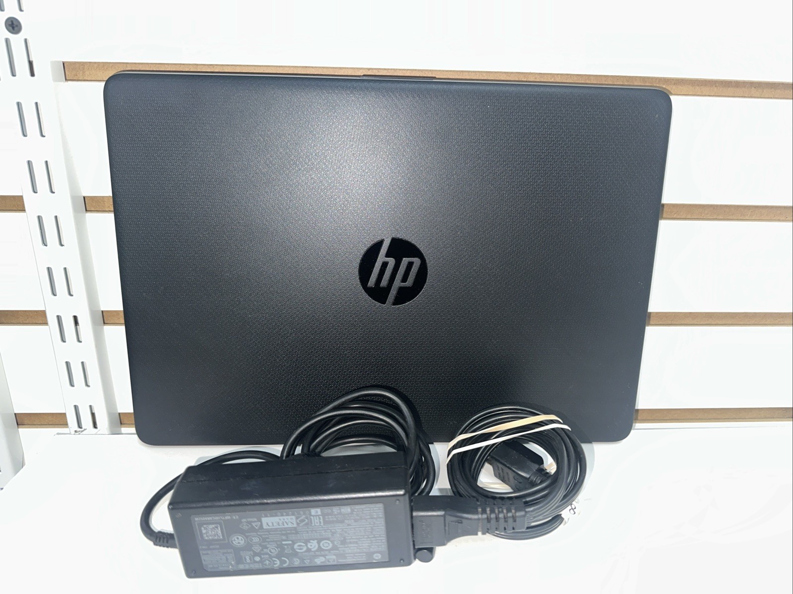 HP 14DK1003DX 14 inch (128GB, AMD Athlon Silver 3050U., 2.30Ghz, 4GB)…