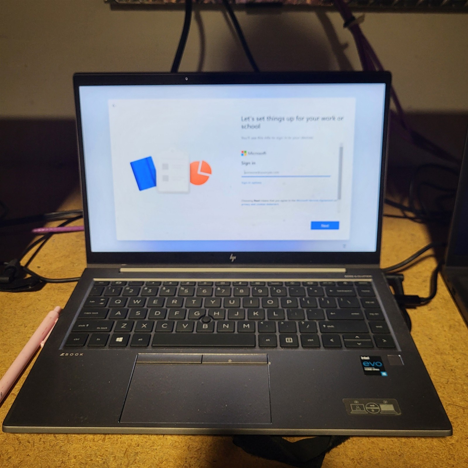 Scratched LCD HP ZBook Firefly 14 G8 Intel i7-1185G7 3GHz 16GB 256GB SSD