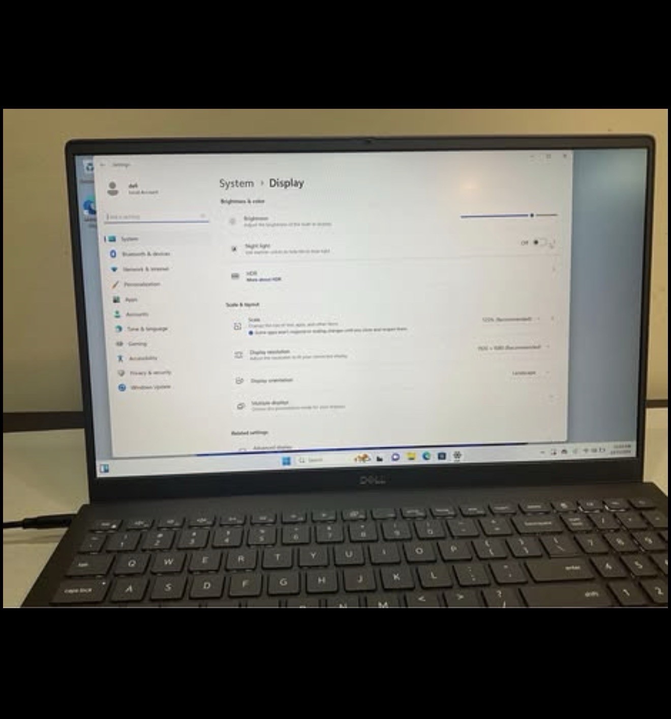 Dell Vostro 15 5501 Laptop Intel Core i5 1035G1 1GHz 8GB RAM 256GB SSD W11P