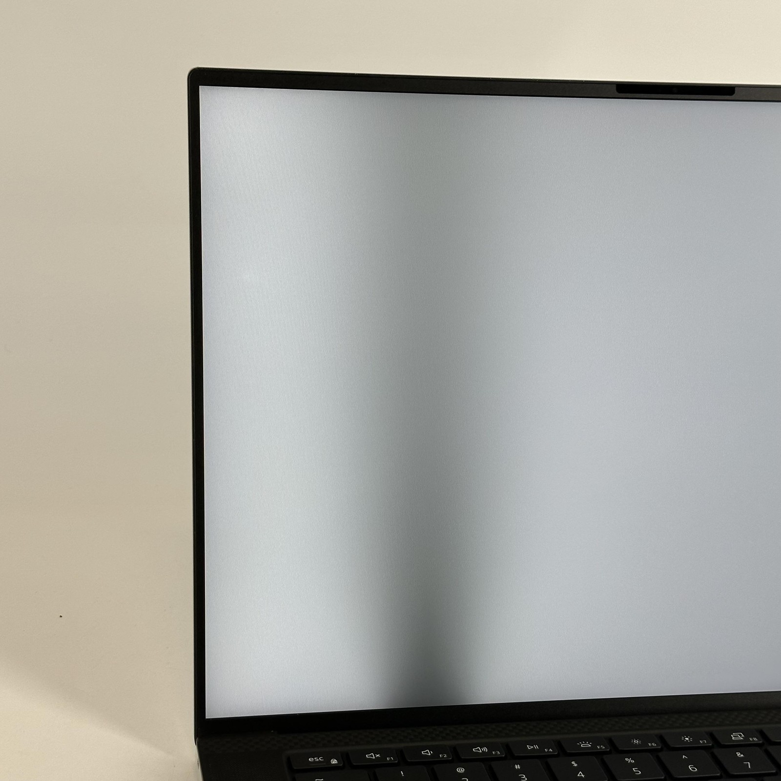 Dell XPS 15 9520 FHD+ 2.3GHz i7-12700H 64GB 512GB SSD RTX 3050 Ti Good LCD BLEED