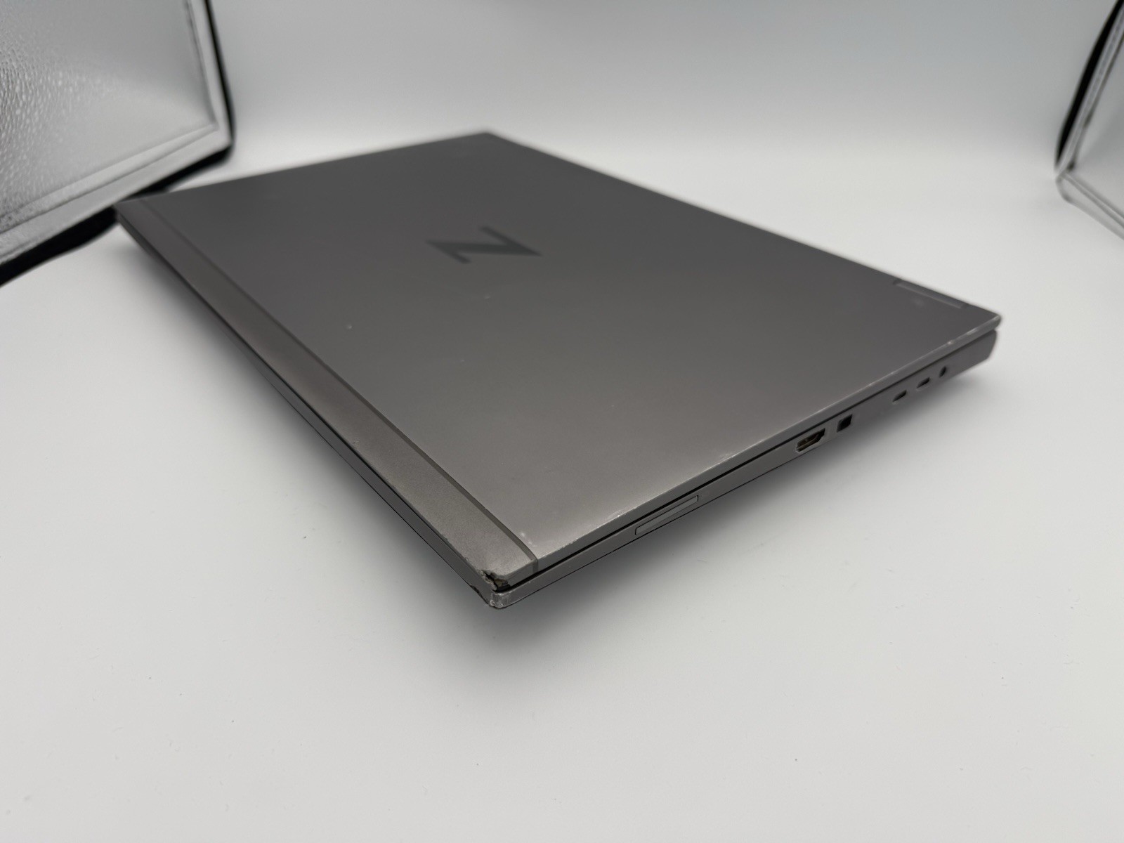 HP ZBook Fury 15.6” G8 WS – i7-11800H | 32GB RAM | 1TB SSD | No AC