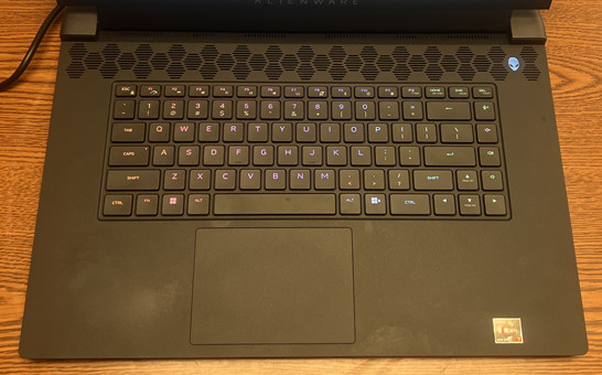 2022 Alienware M17 R5 Ryzen 7 6800H 16GB 512GB SSD 17.3″ 4K UHD 120Hz RX 6700M