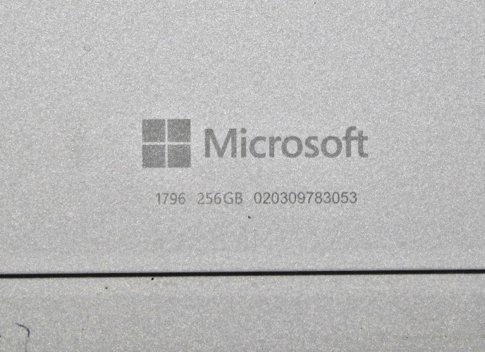 Lot of 5 Microsoft Surface Pro 5 1796 i5 7300U @ 2.6 GHz 256 GB 8 GB Win 10 Pro