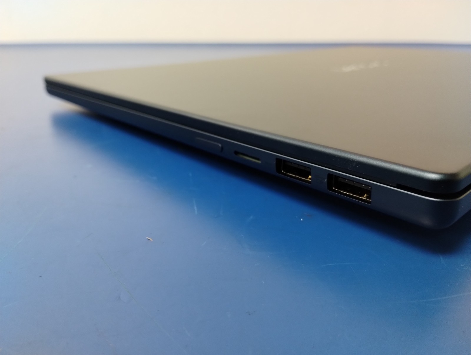 LENOVO IdeaPad Slim 5 16AKP10, AMD Ryzen AI 7 350, 16 GB RAM, 1 TB NVMe SSD