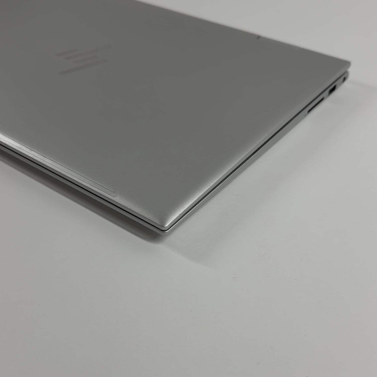 HP Envy x360 15-ES0023DX 15.6″ i7-1165G7 2.8GHz 16GB RAM 512GB SSD
