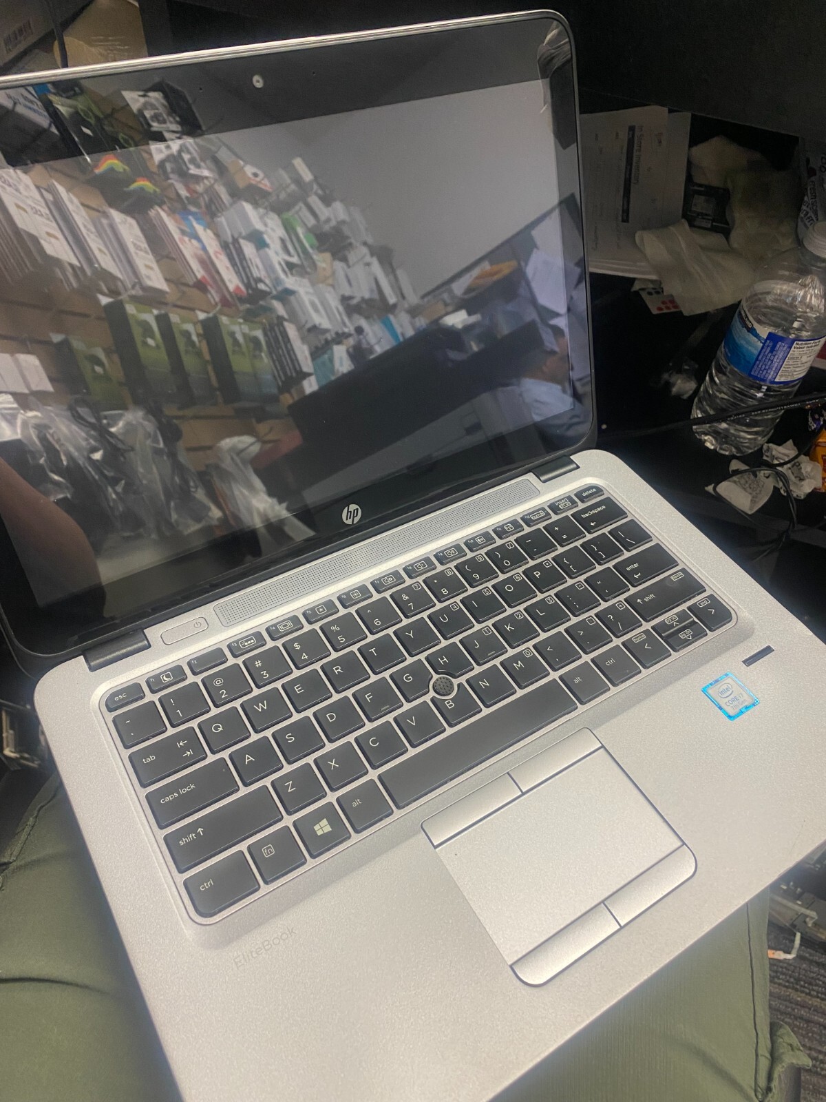 HP Laptop EliteBook 820 G4 Intel Core i7 7500U (2.70 GHz) Window 10 pro touch