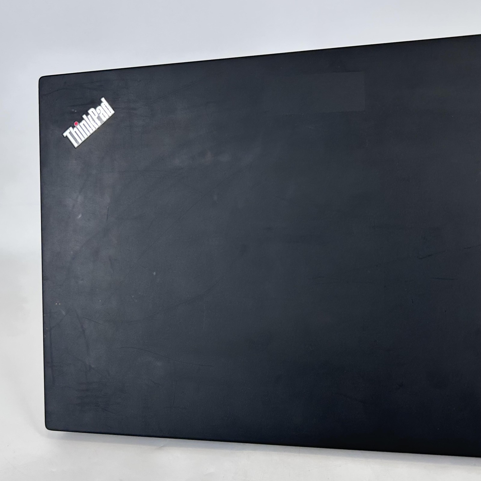 Lenovo ThinkPad T580 15.6 FHD TOUCH i7-8650U 1.90GHz 16GB 256GB SSD WHITE SPOTS