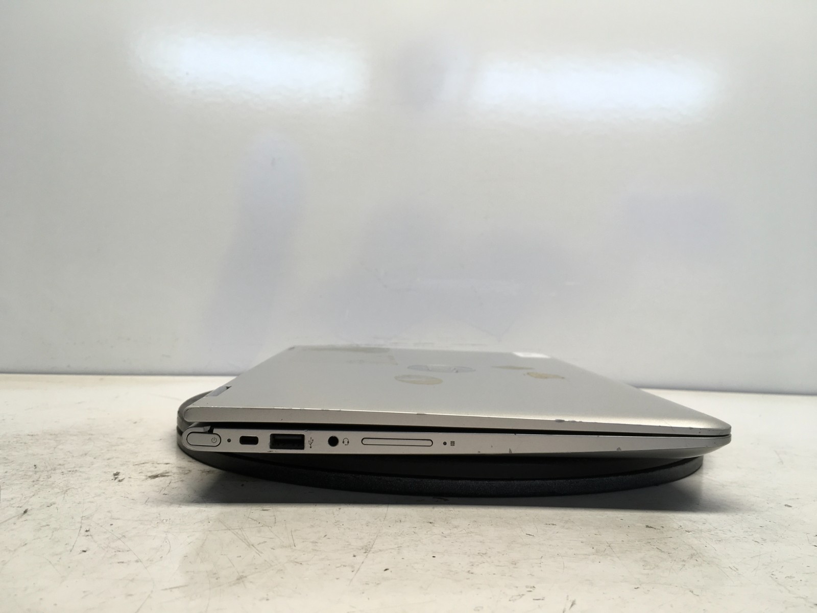 HP Pavilion m3-u001dx Intel i3-6100U 2.3GHz 6 GB NO HDD