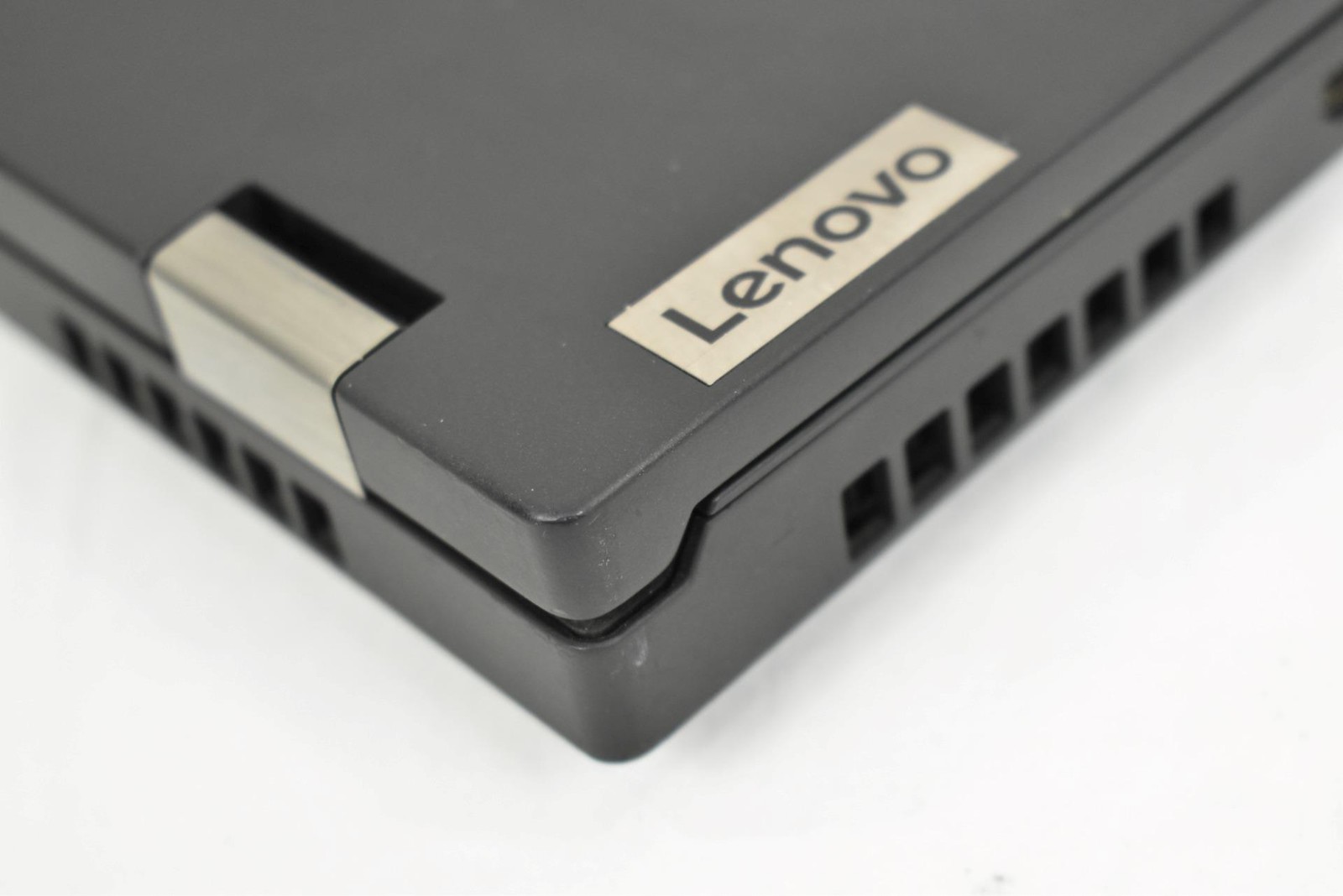 Lenovo ThinkPad P17 Gen 1 Laptop i7-10750H 2.6GHz 16GB 512GB SSD 17″ No OS T2000