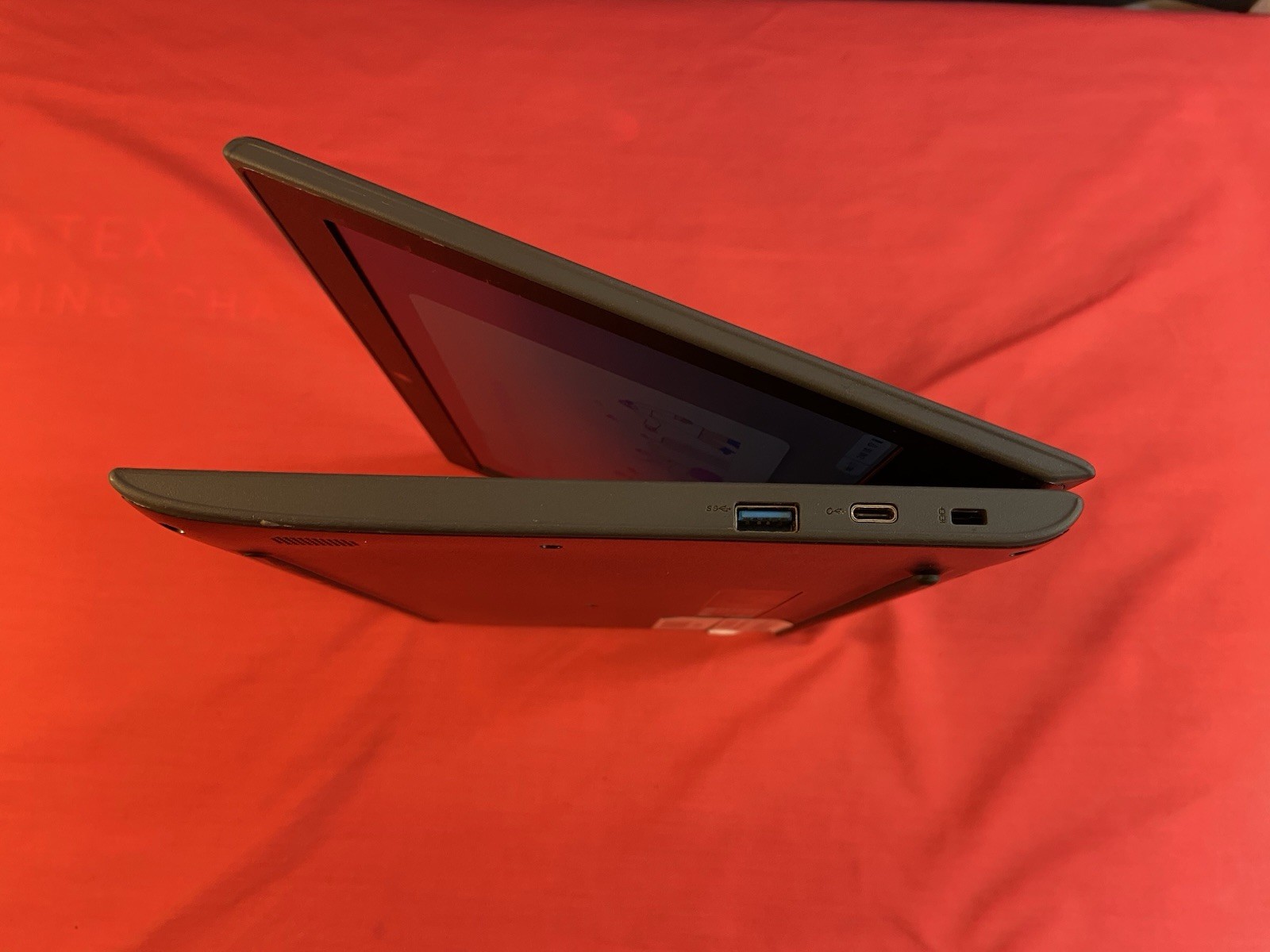 Lenovo (Chromebook) 100e Gen2 82CD0000US 4GB 32GB Wi-Fi NO CHARGER TESTED/FUNC