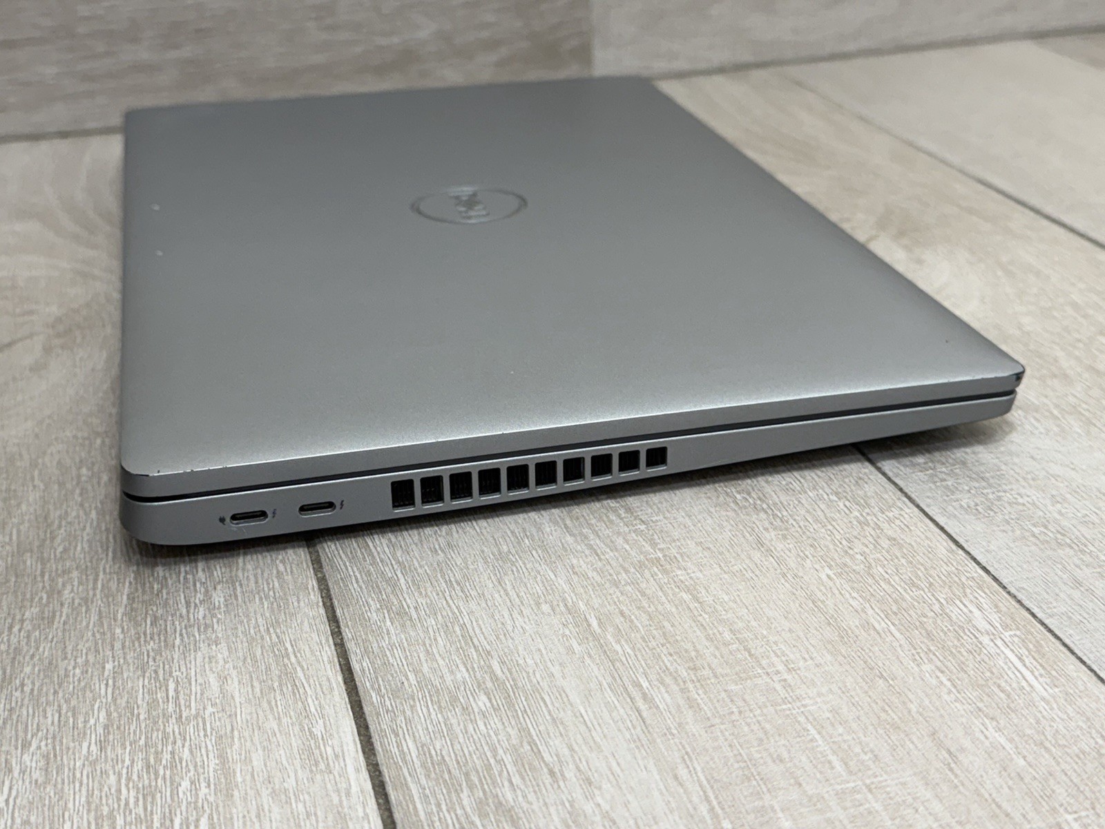 Dell Precision 3560 15.6″ FHD Core i5-1145G7 NVIDIA T500 256GB NVMe 8GB RAM