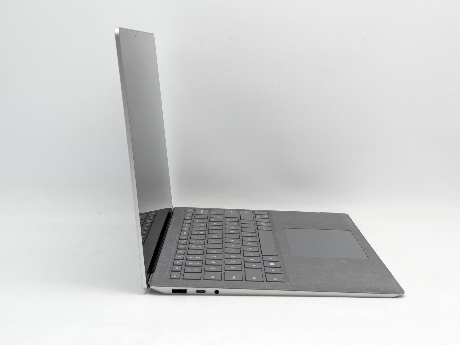 Microsoft Surface Laptop 4 13.5″ i7-1185G7 16GB DDR4 512GB SSD Windows 11 Home