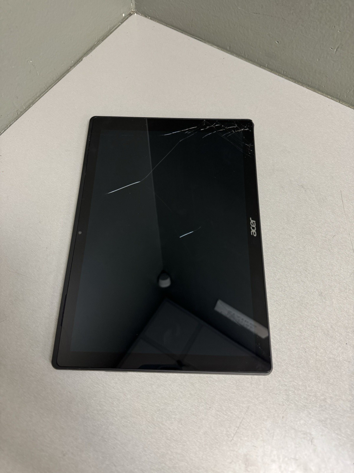 Acer Switch 5 2-in-1 N17P5 Core i3-7130U 2.70GHz 128GB 4GB Ram #3
