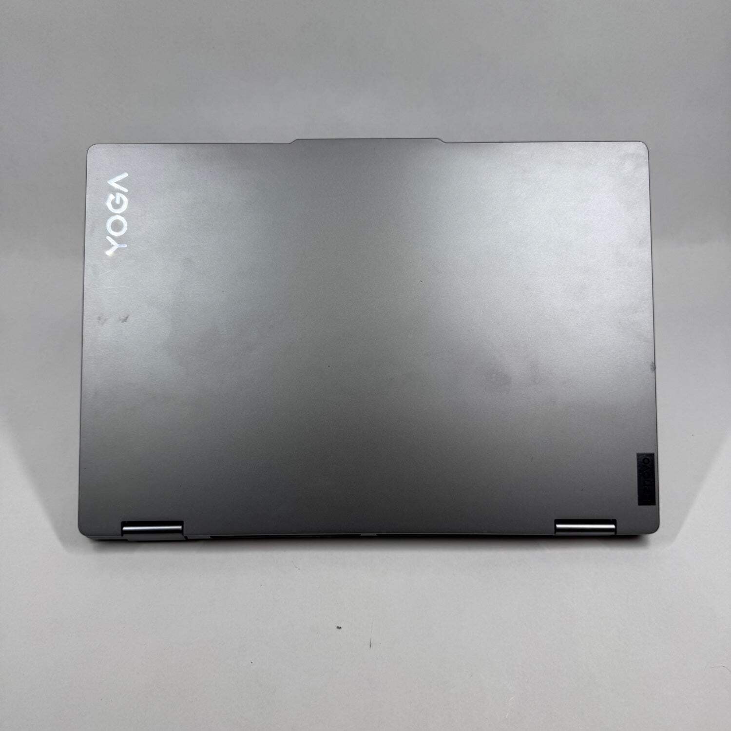 Broken Lenovo Yoga 7 2-in-1 16ARP8 16″ ryzen 5 7535u 2.9GHz 8GB 512GB READ