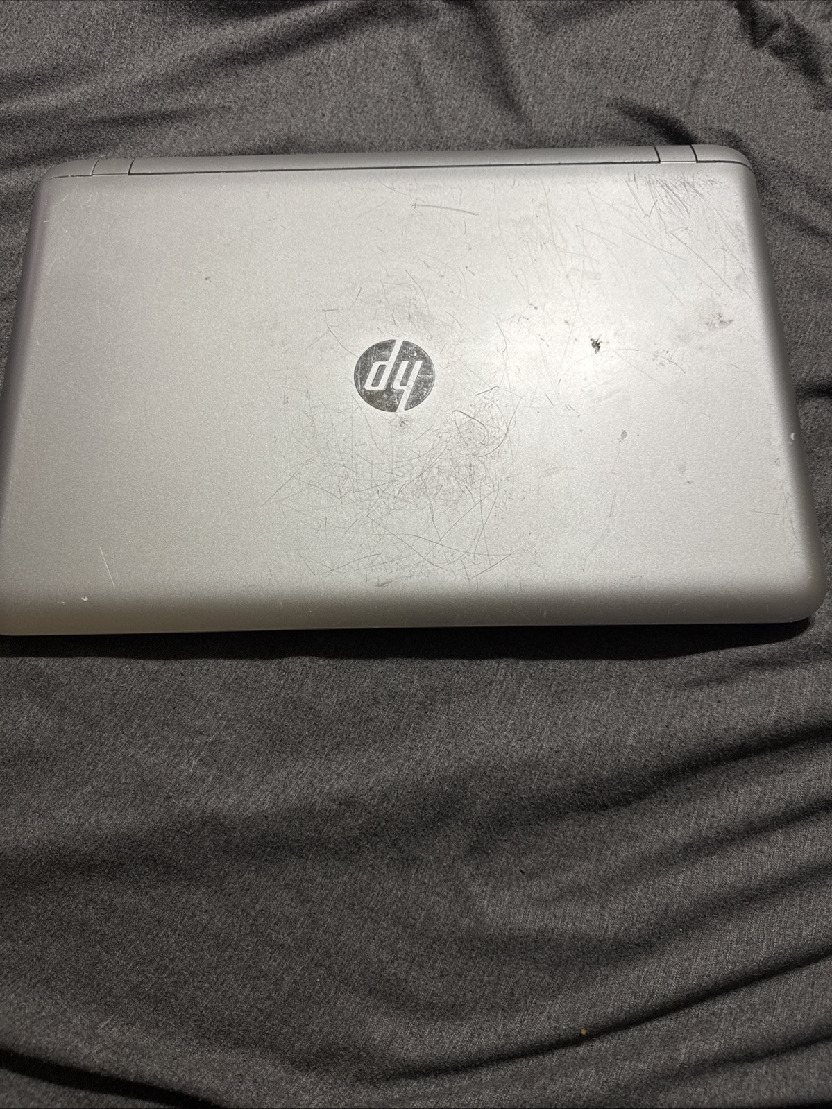 HP Pavilion 17-G192NR Intel 17″ Laptop 8GB No Charger/HD Does Not Post