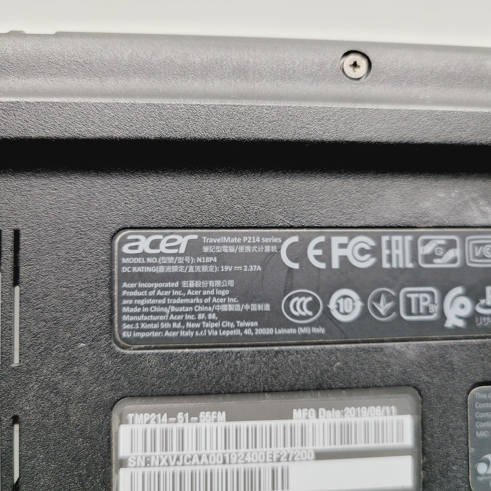 Acer TravelMate P214 Core i5 8th Gen No RAM No HDD 15.6″ FOR PARTS