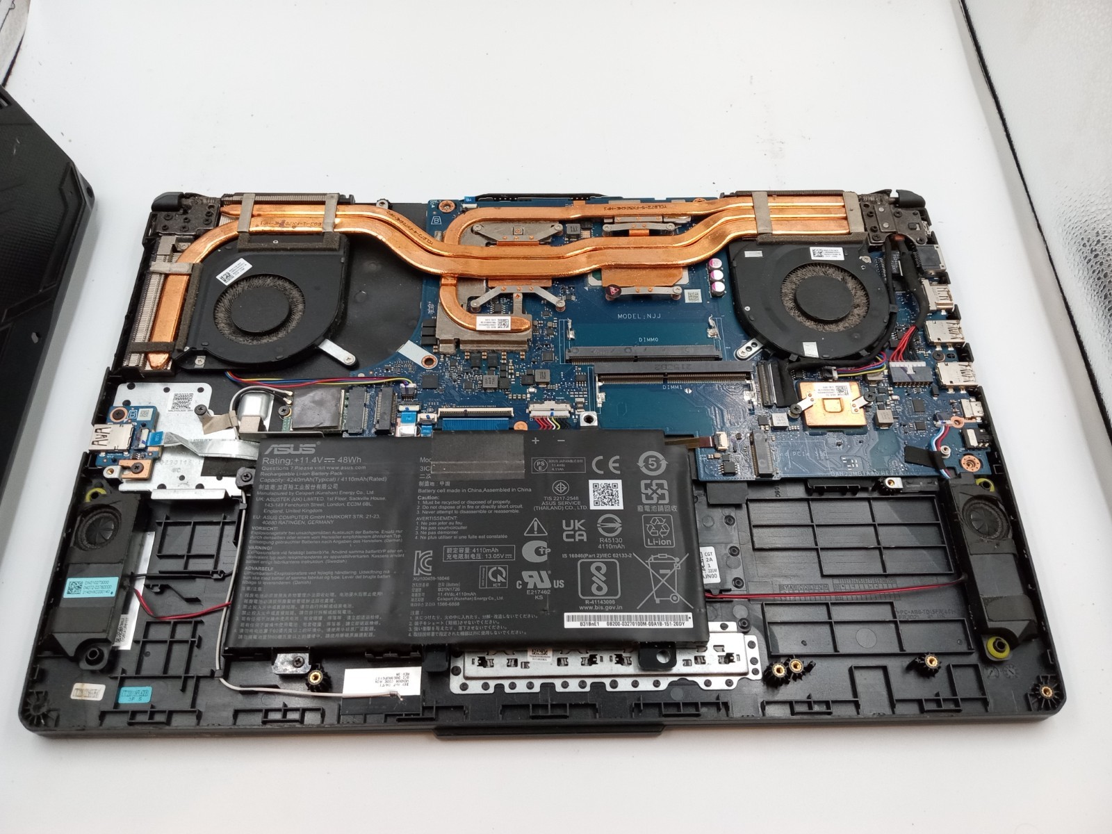 Asus TUF Gaming F17 FX706H 17.3″ Intel i5-11400H Nvidia RTX 3050 -PARTS -READ!!
