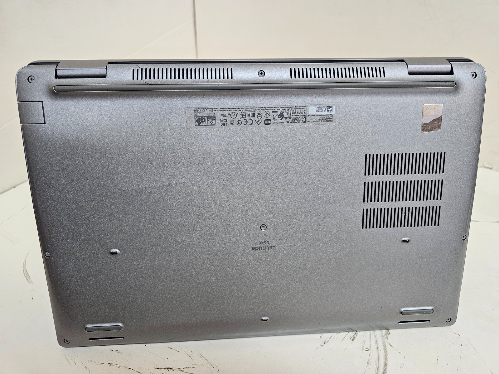 Dell Latitude 5540 Laptop – i5-1345U 16GB 512GB Webcam 15.6″ -Touch – Dell Wty