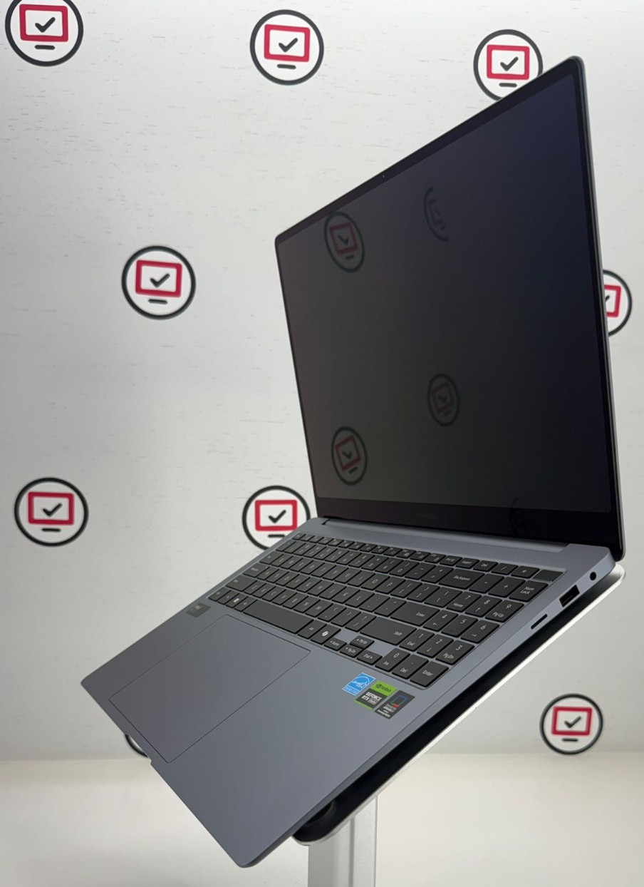 Samsung Galaxy Book4 Ultra 16″ Ultra 9 185H 32GB 1TB SSD RTX 4070