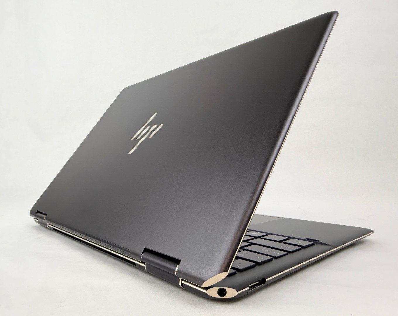 HP Spectre 2in1 14-ef2013dx 13.5″ Wide Ultra XGA+ Touch i7-1355U 16GB 512GB W11H