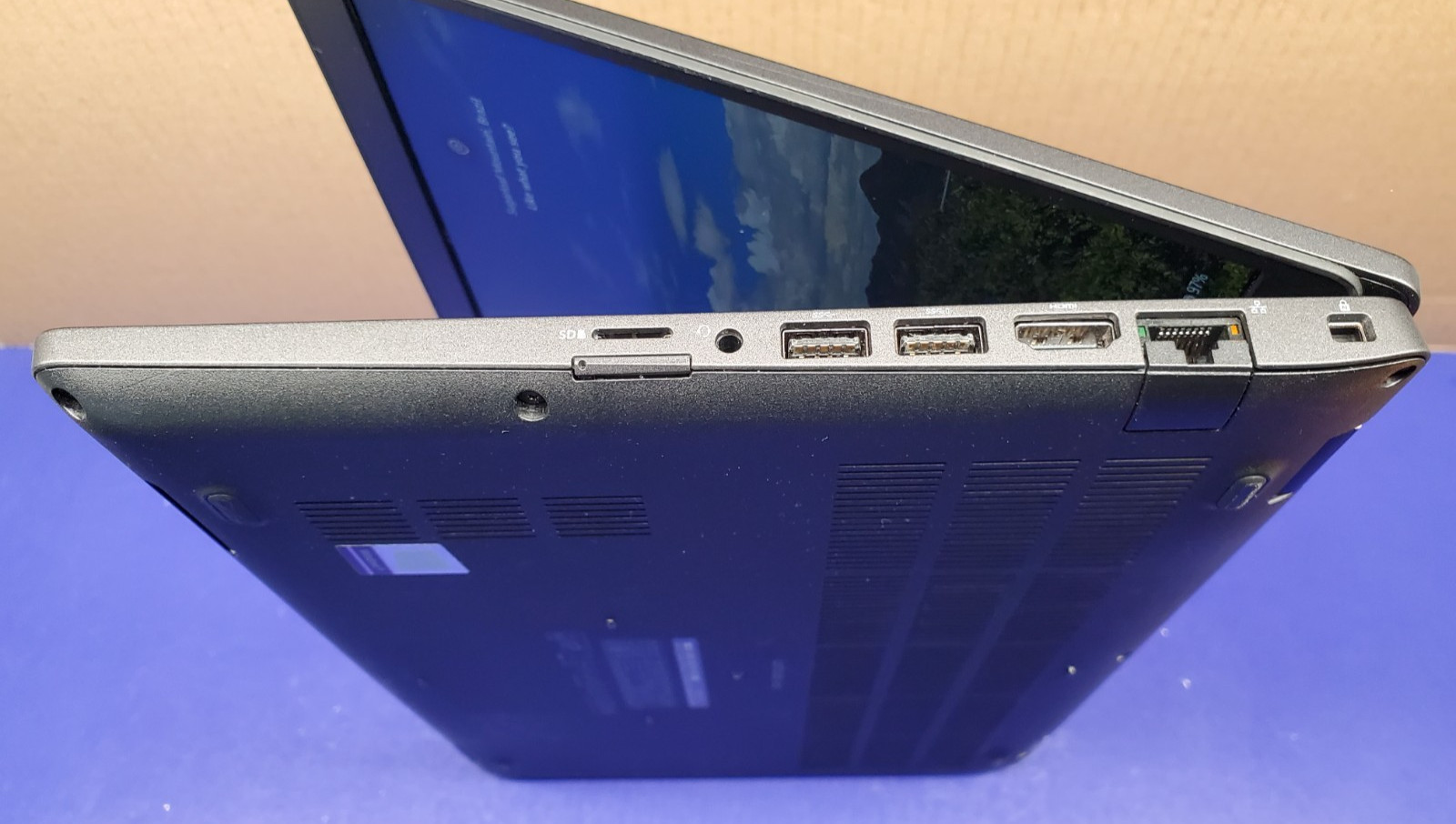 Dell Latitude 5400 i7-8665U 1.90Ghz 16GB 512GB SSD 14″ *Professionally Restored*