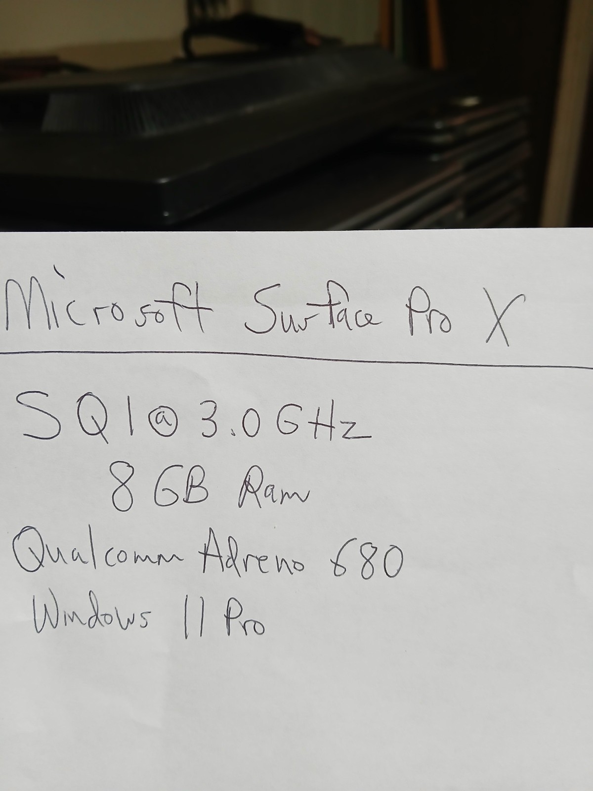 microsoft surface pro x sq1@3.0 8GB Ram 256GB SSD Qualcomm Adreno 680 WIN 11 Pro
