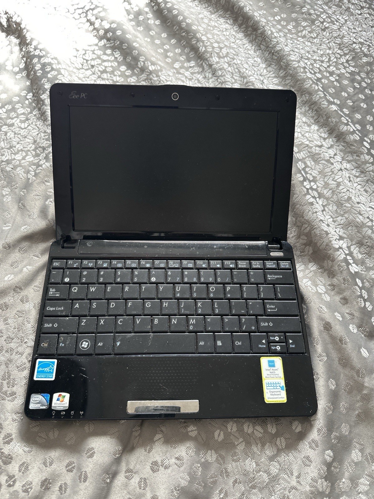 ASUS Eee PC 1001PX 10.1” Netbook – For Parts/Not Working – No Power – No Charger