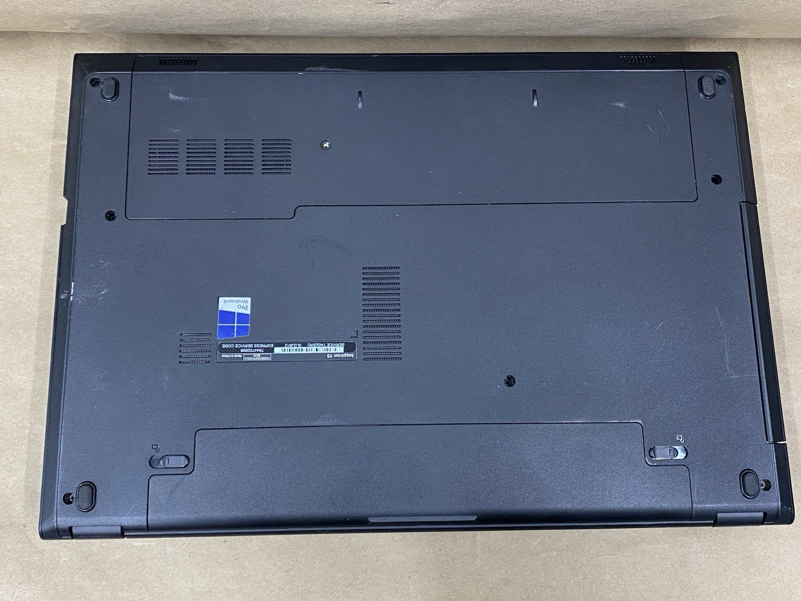 Lot of (3) Dell Inspiron 3542 – 15.5″ HD – i5-4210U – No RAM – NO HDD/OS – READ