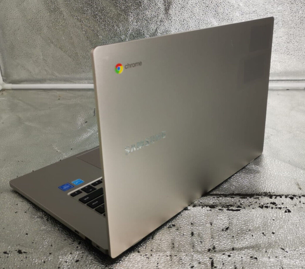 Samsung Chromebook XE350XBA Laptop 15.6″ 4GB Ram 32GB Chrome OS