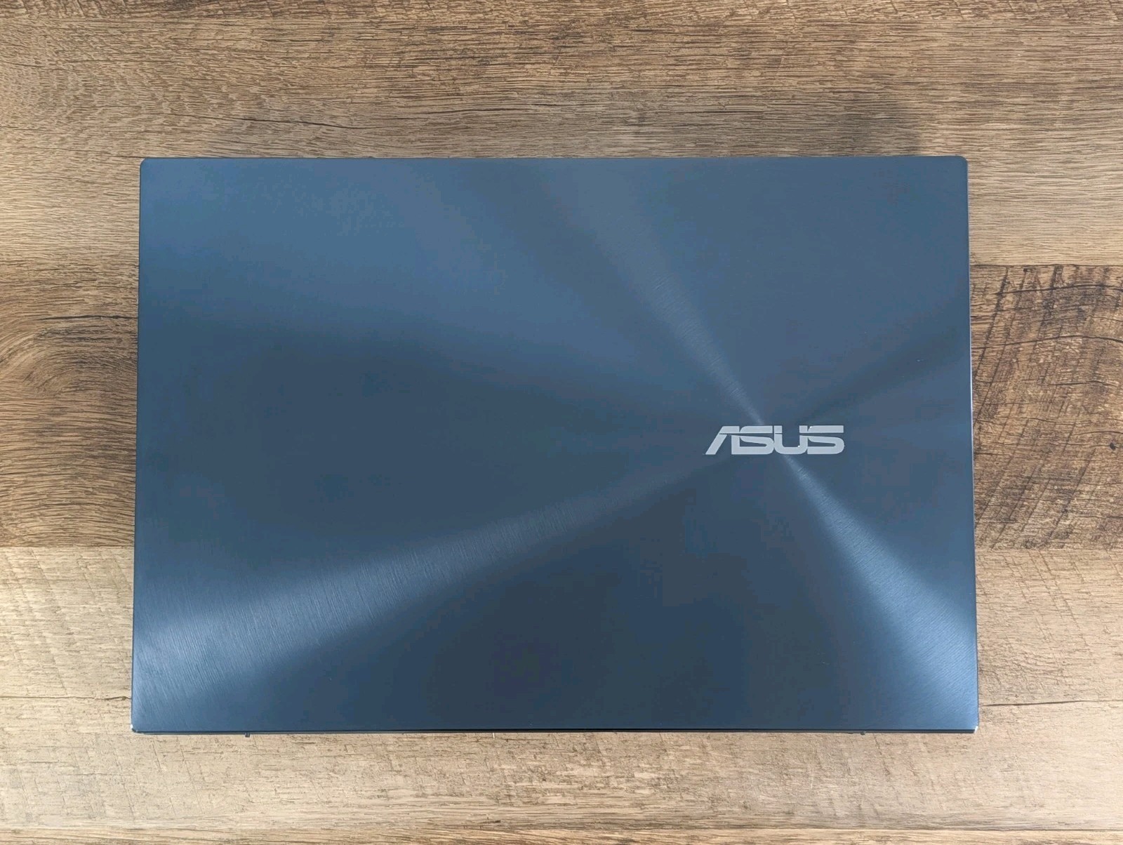 ASUS Zenbook DUO 15.6 – i9 12900H – RTX 4050 – 1TB – 32GB